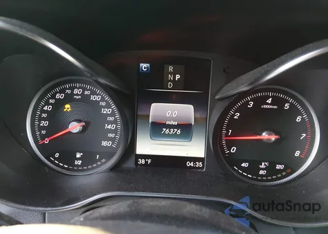 2017 Mercedes-Benz Glc 300 4Matic z USA, uszkodzony, nr VIN WDC0G4KB0HF130252